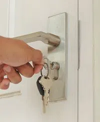 State Locksmith Services Chino, CA 909-321-2941 State Locksmith Services Chino, CA 909-321-2941